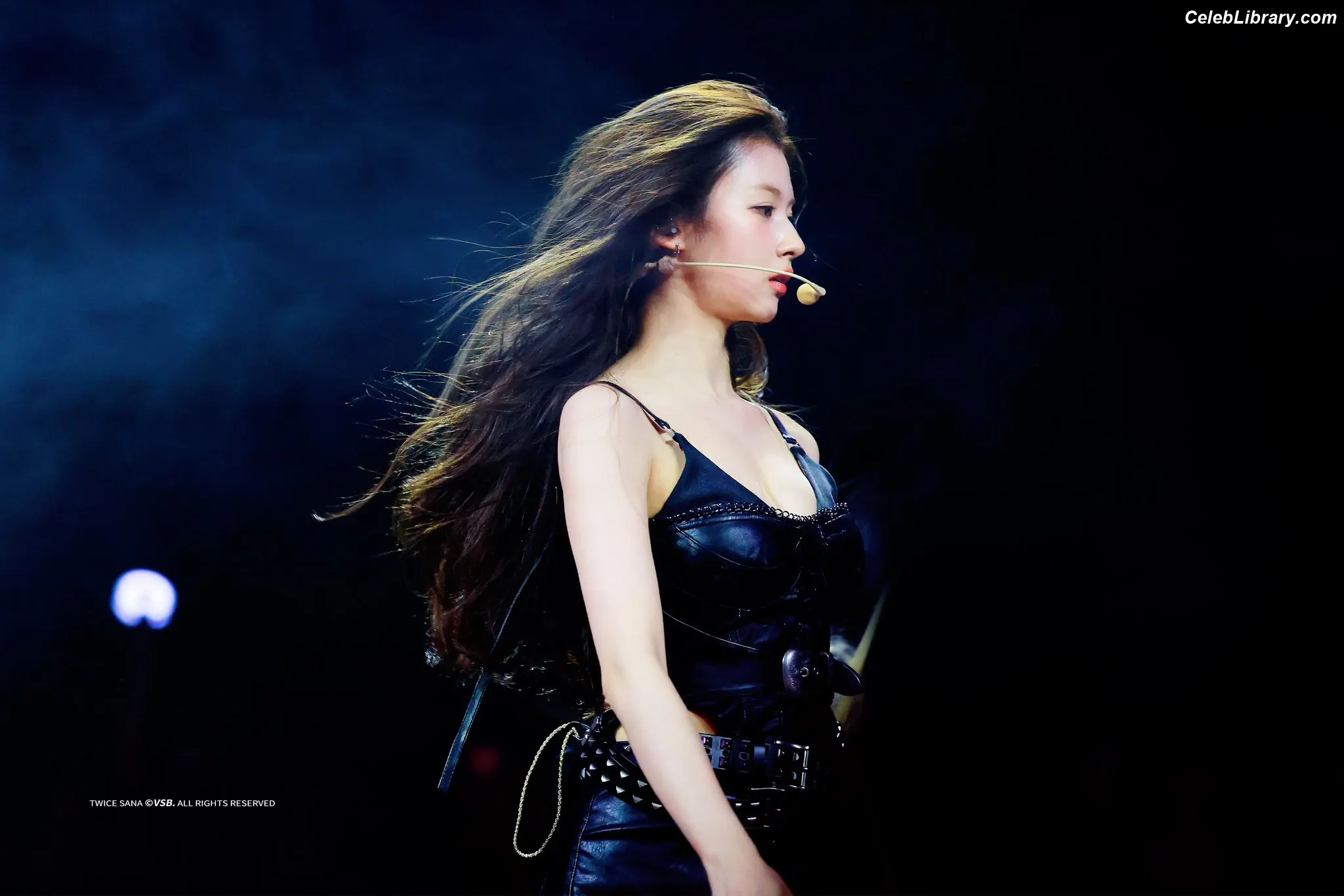 Minatozaki Sana (TWICE) photo 16 of 1068