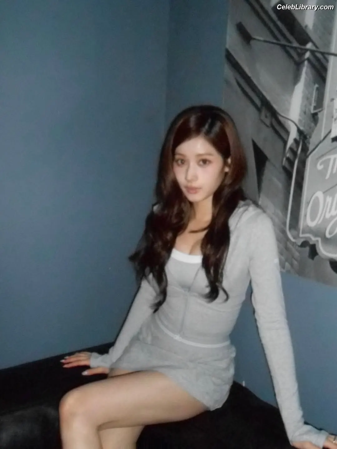 Minatozaki Sana (TWICE) photo 9 of 1068