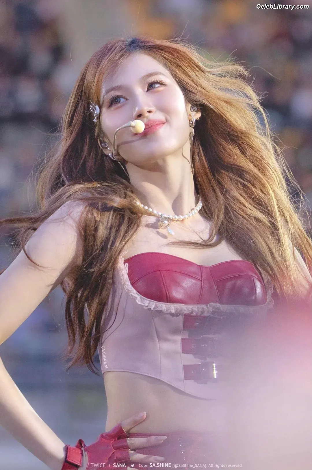 Minatozaki Sana (TWICE) photo 5 of 1068