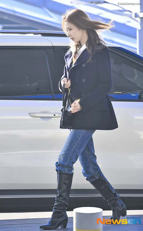Minatozaki Sana (TWICE) photo 12 of 1069