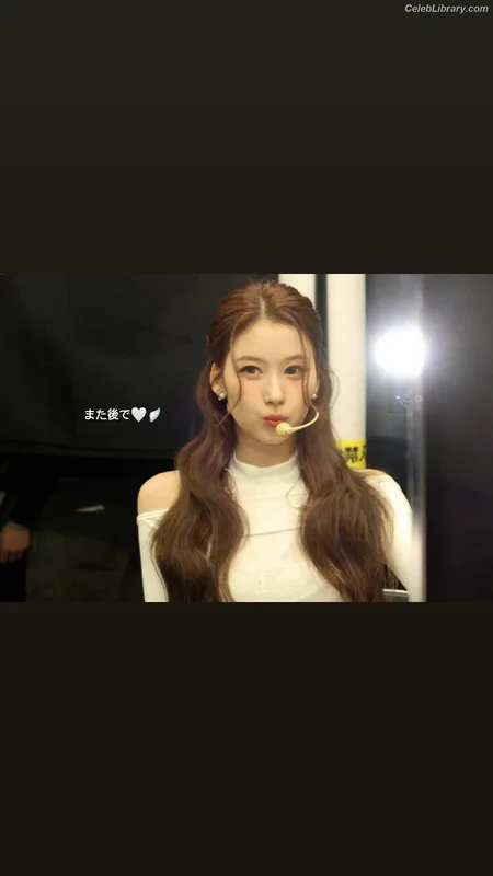 Minatozaki Sana (TWICE) photo 19 of 1069