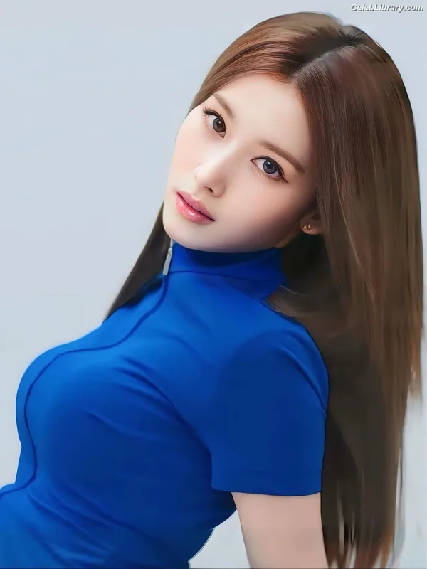Minatozaki Sana (TWICE) photo 21 of 1069