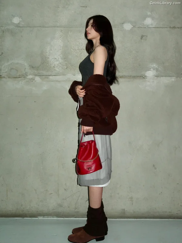 Minatozaki Sana (TWICE) photo 8 of 1069