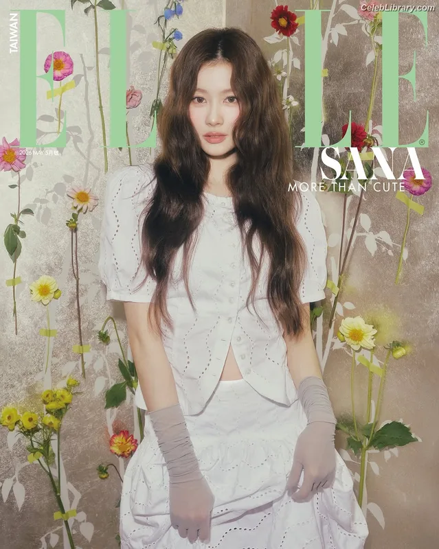Minatozaki Sana (TWICE) photo 21 of 1069