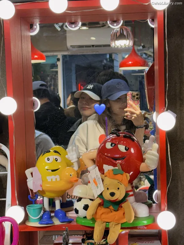Minatozaki Sana (TWICE) photo 8 of 1069