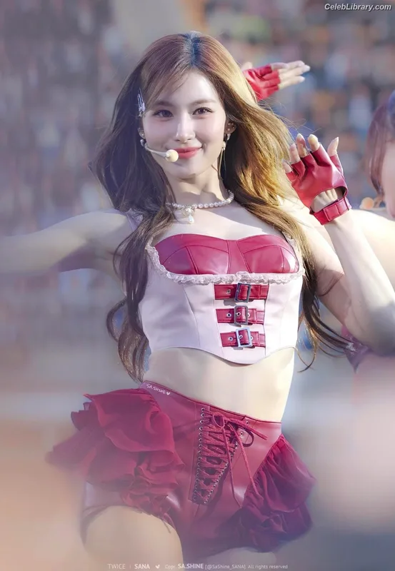 Minatozaki Sana (TWICE) photo 7 of 1069