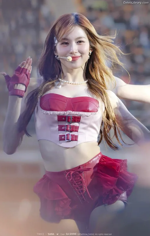 Minatozaki Sana (TWICE) photo 9 of 1069