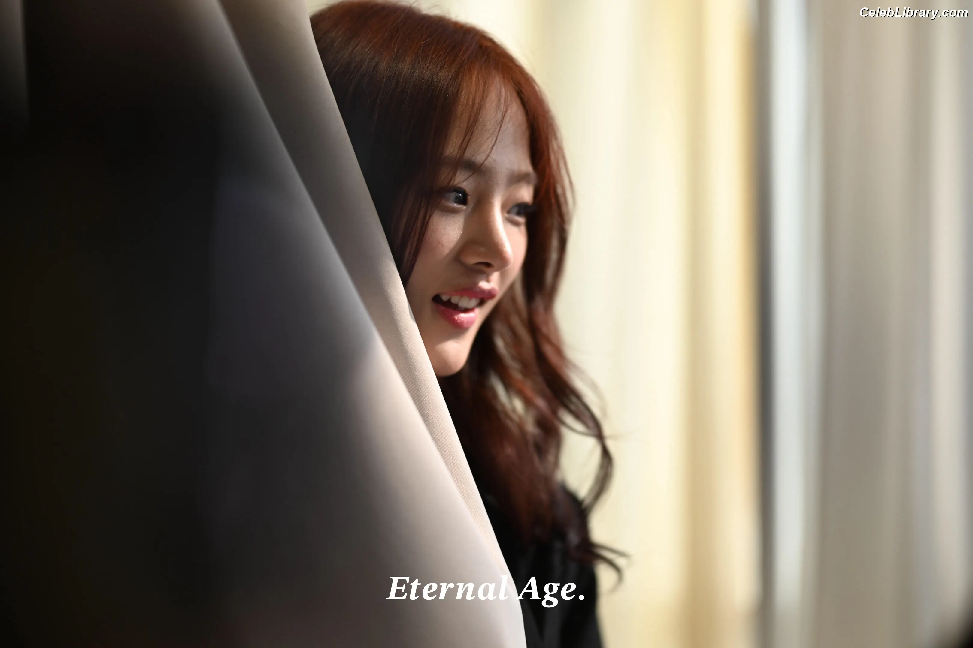 Minji (NewJeans) photo 13 of 1153