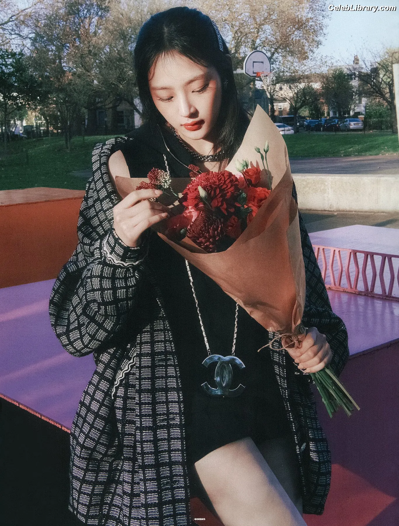 Minji (NewJeans) photo 11 of 1153