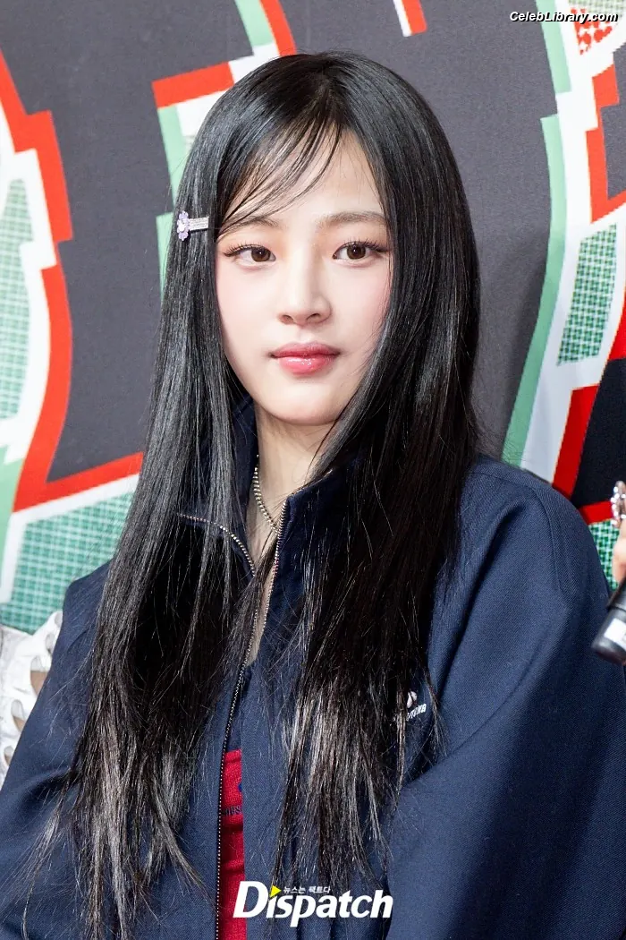 Minji (NewJeans) photo 20 of 1153
