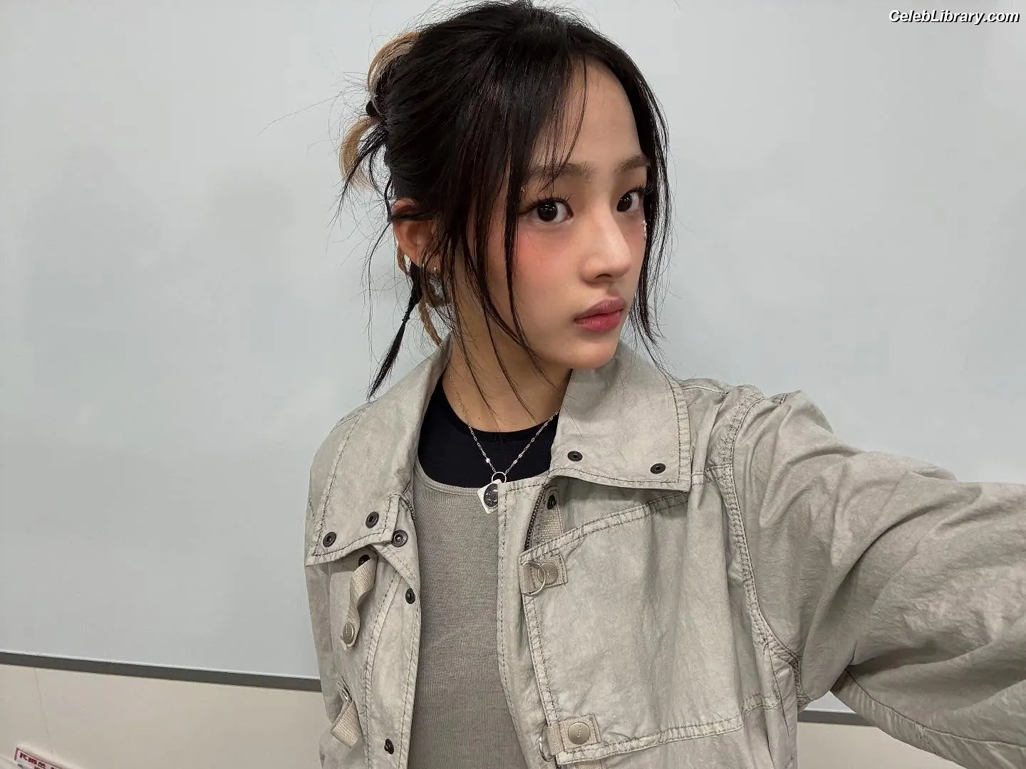 Minji (NewJeans) photo 19 of 1153