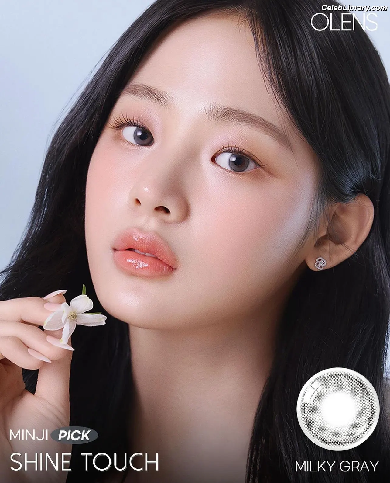 Minji (NewJeans) photo 19 of 1153