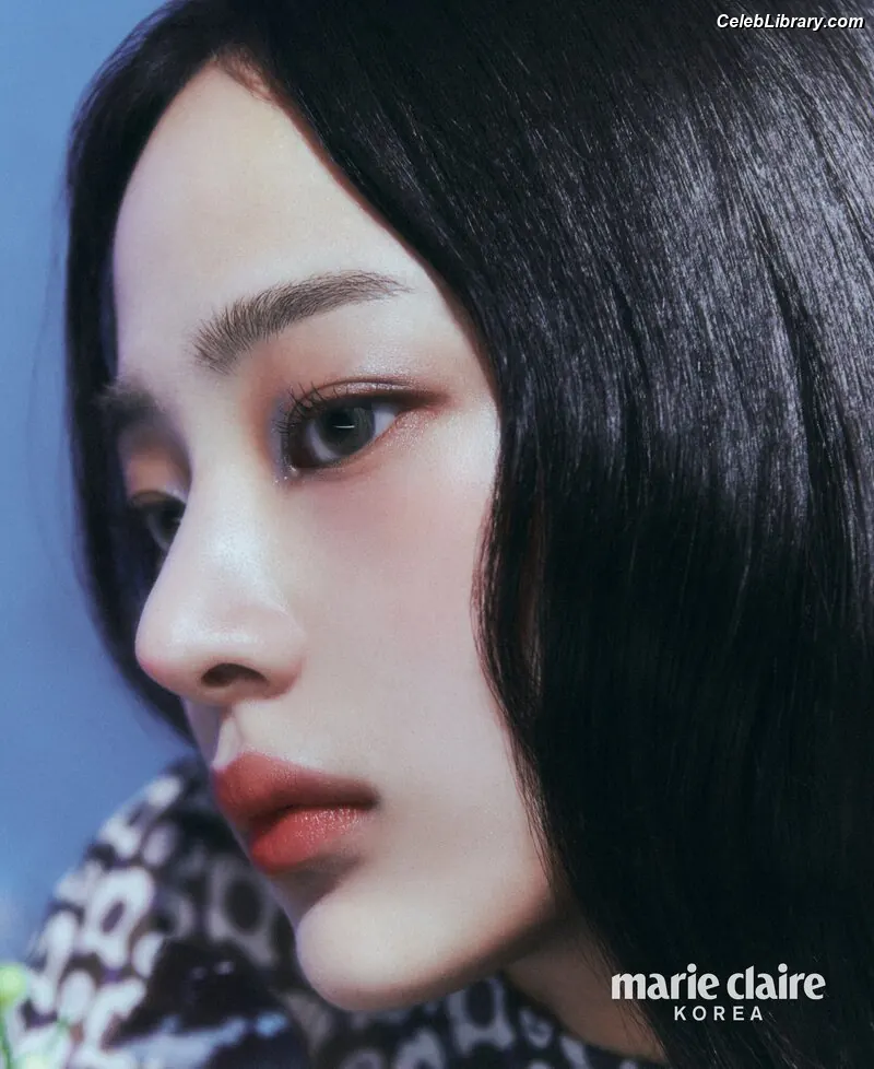 Minji (NewJeans) photo 22 of 1153
