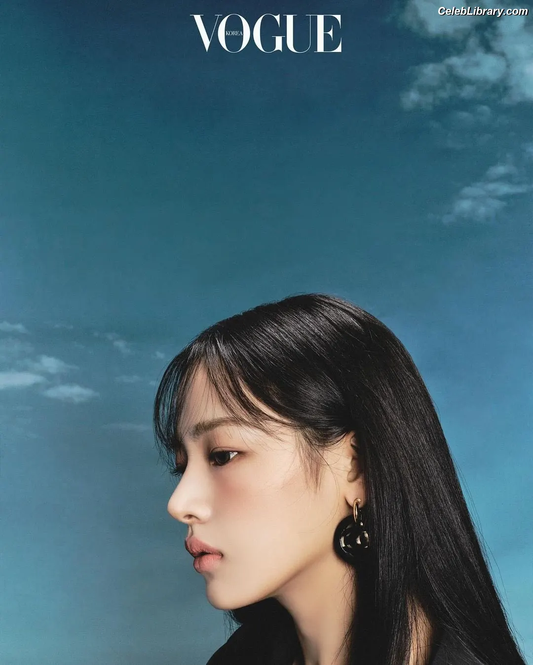 Minji (NewJeans) photo 17 of 1153
