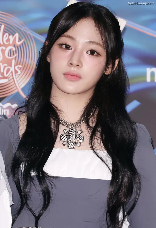 Minji (NewJeans) photo 11 of 1154