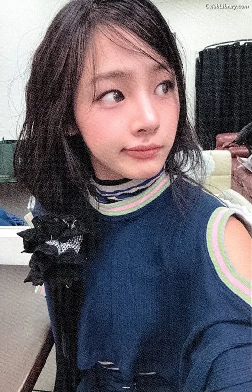Minji (NewJeans) photo 9 of 1154