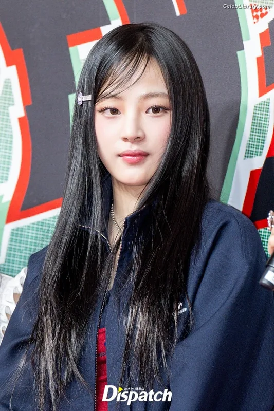 Minji (NewJeans) photo 20 of 1154