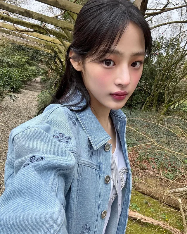Minji (NewJeans) photo 9 of 1154