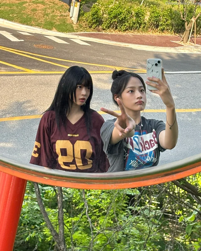 Minji (NewJeans) photo 6 of 1154