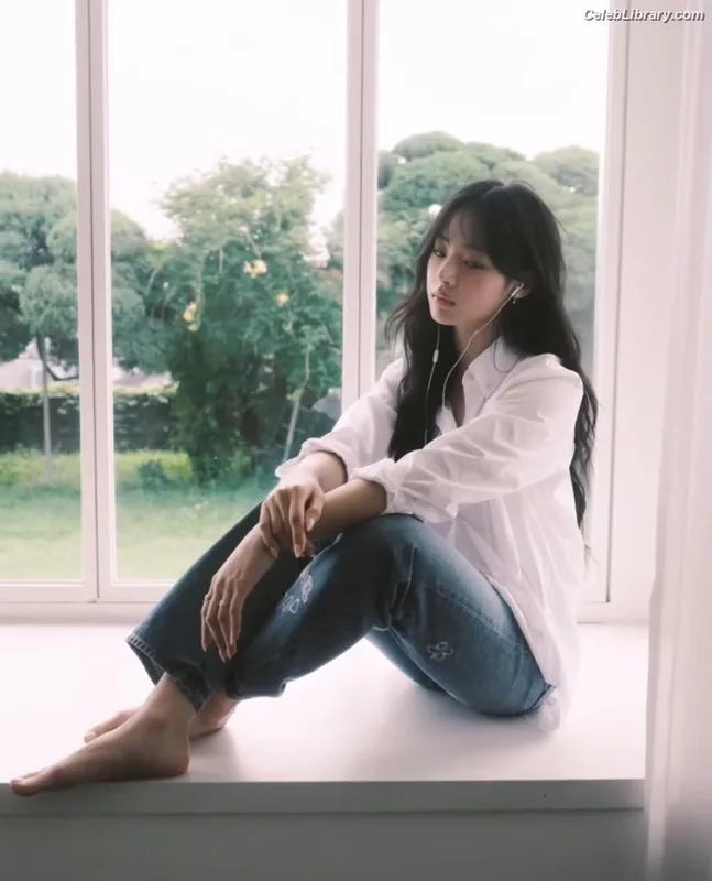 Minji (NewJeans) photo 17 of 1154