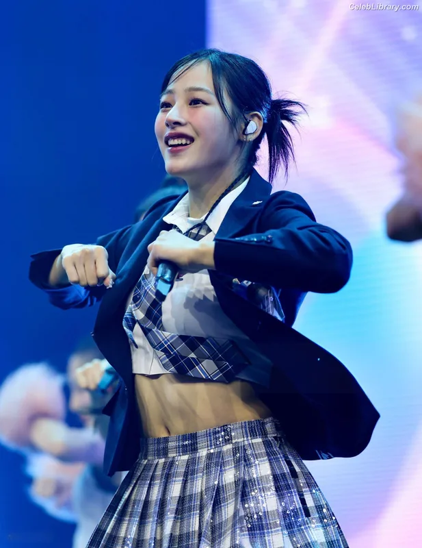 Minji (NewJeans) photo 24 of 1154