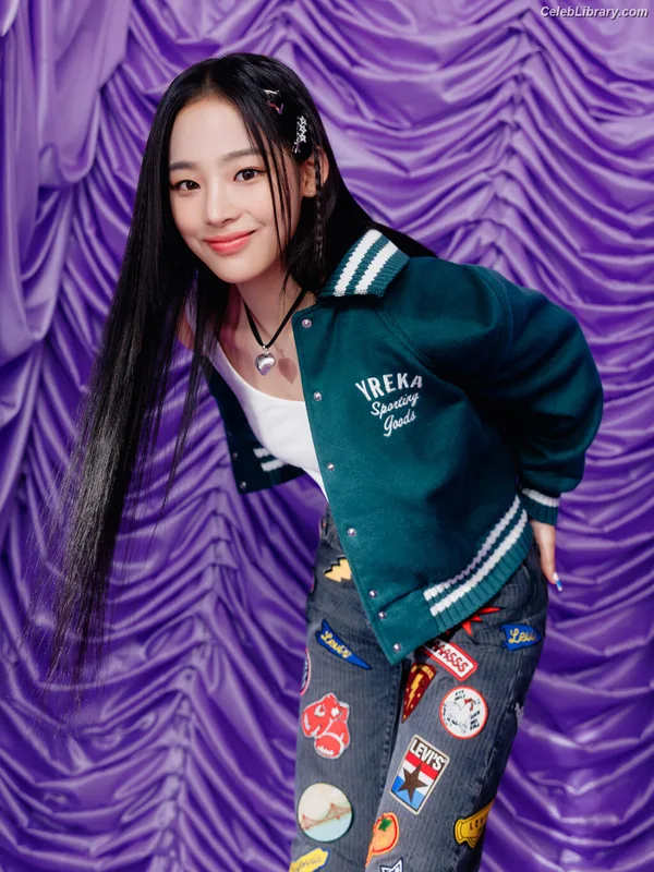 Minji (NewJeans) photo 17 of 1154