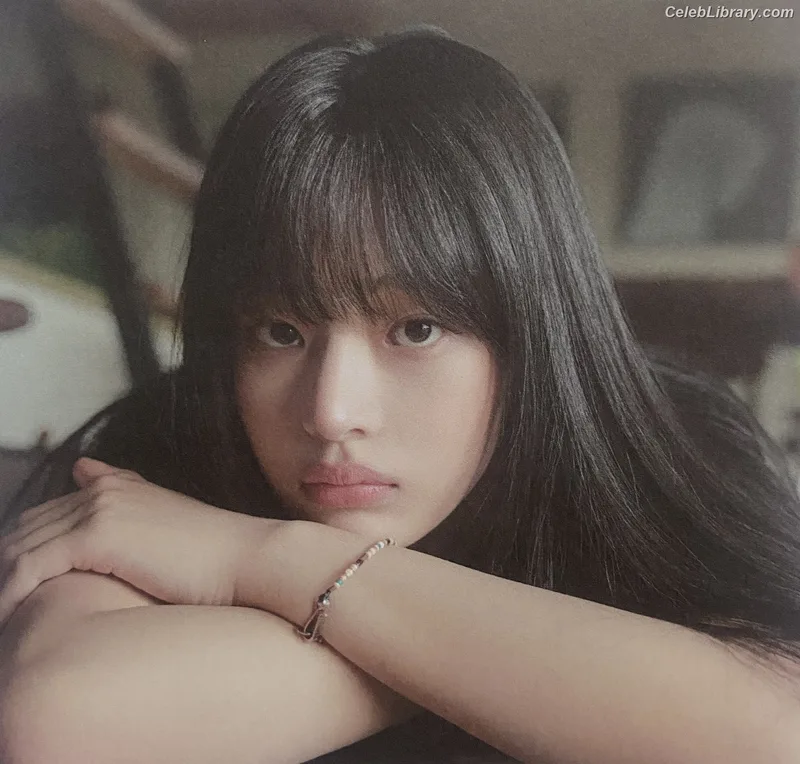Minji (NewJeans) photo 17 of 1154