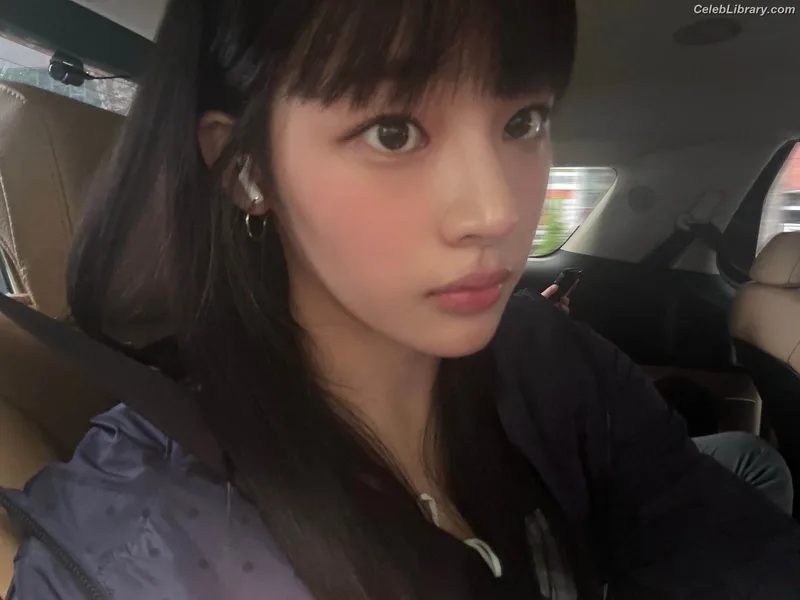 Minji (NewJeans) photo 13 of 1154