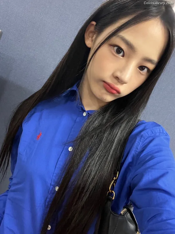 Minji (NewJeans) photo 15 of 1154