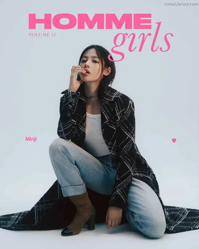 Minji (NewJeans) photo 14 of 1154