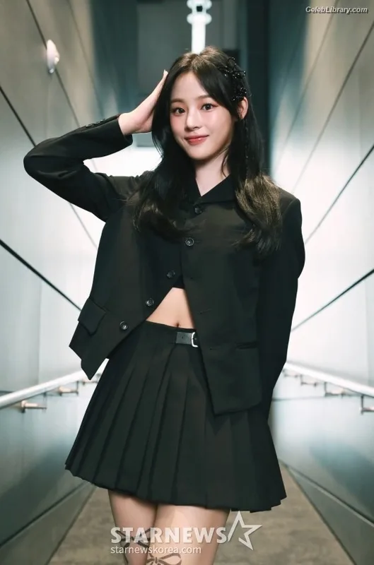 Minji (NewJeans) photo 4 of 1154