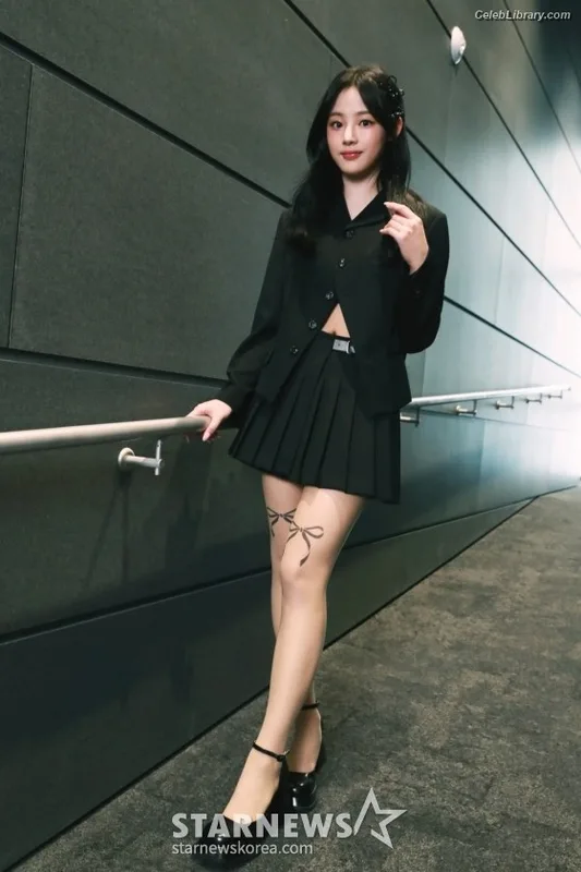 Minji (NewJeans) photo 5 of 1154