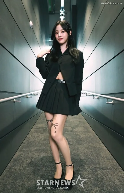 Minji (NewJeans) photo 9 of 1154