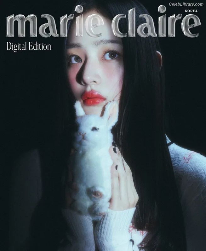 Minji (NewJeans) photo 16 of 1154