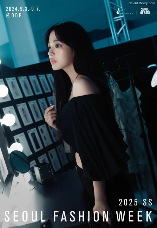 Minji (NewJeans) photo 13 of 1154