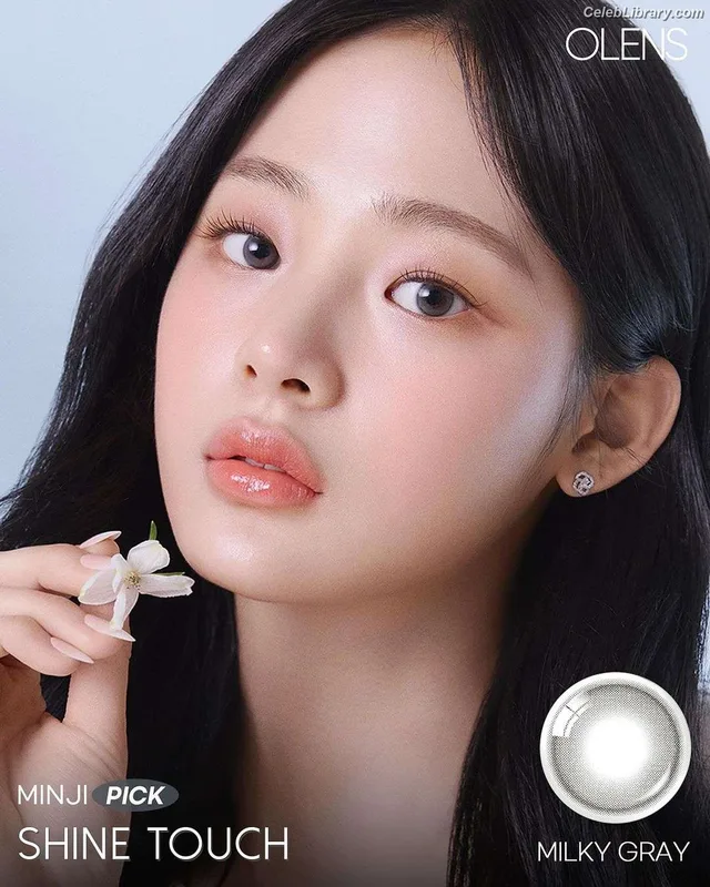 Minji (NewJeans) photo 23 of 1154