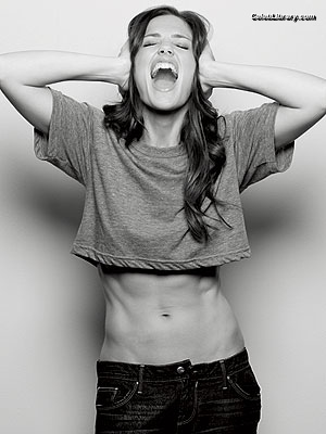 Minka Kelly photo 13 of 425