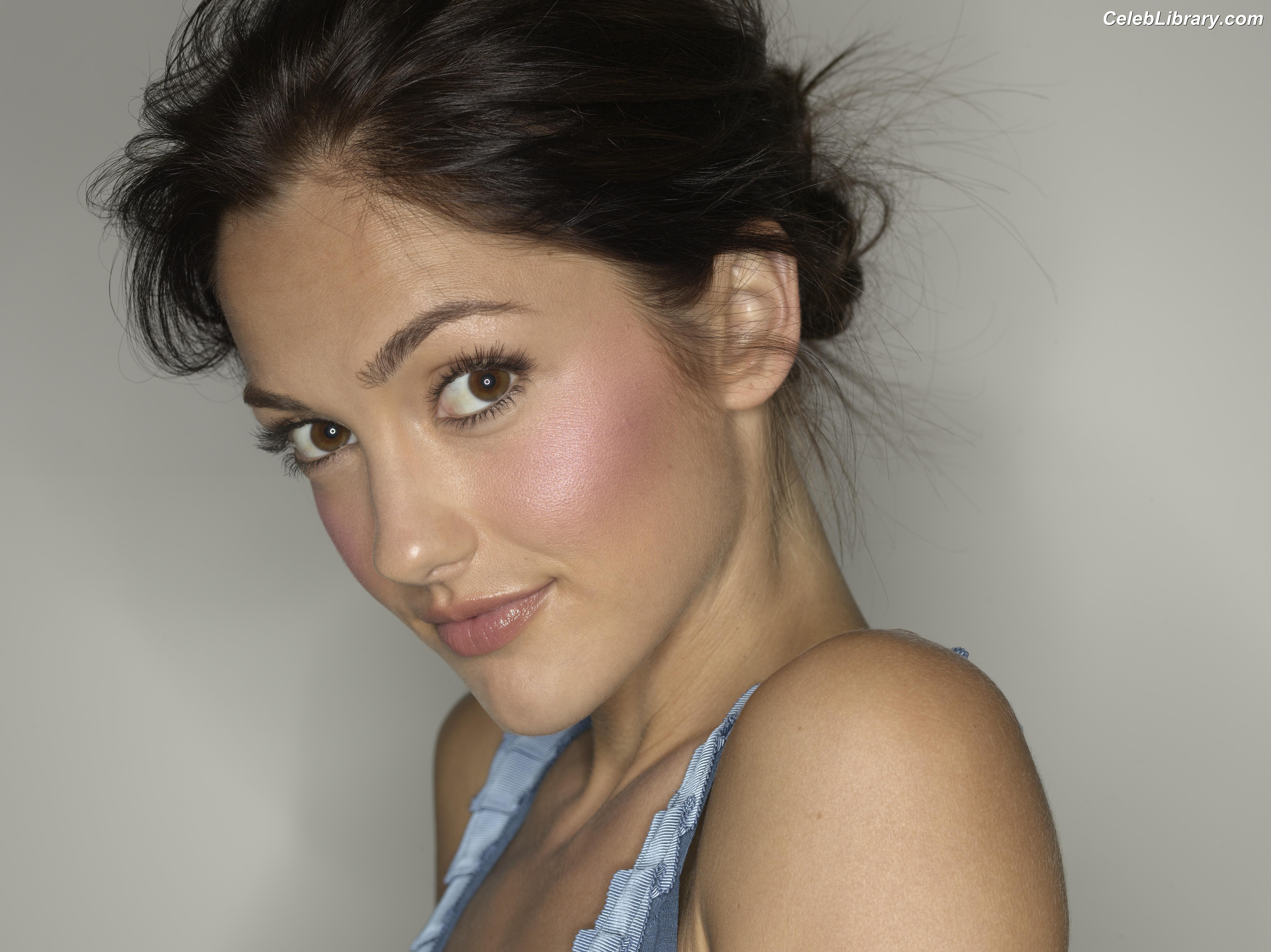 Minka Kelly photo 22 of 425