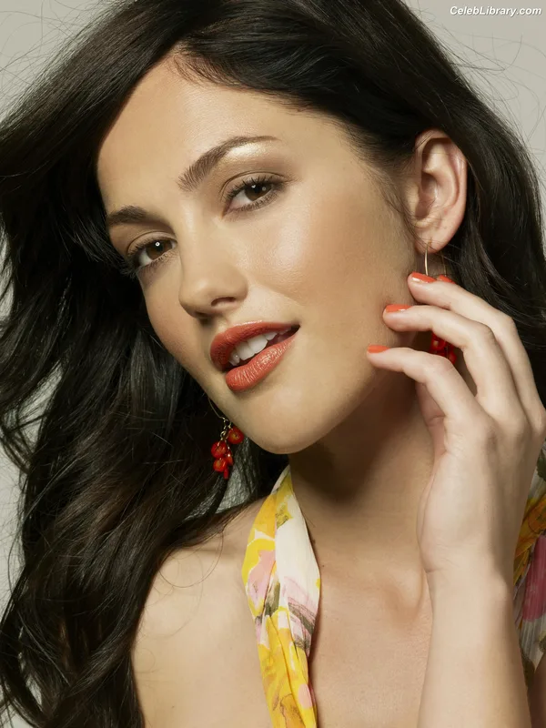 Minka Kelly photo 7 of 425