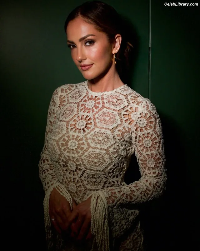 Minka Kelly photo 9 of 425