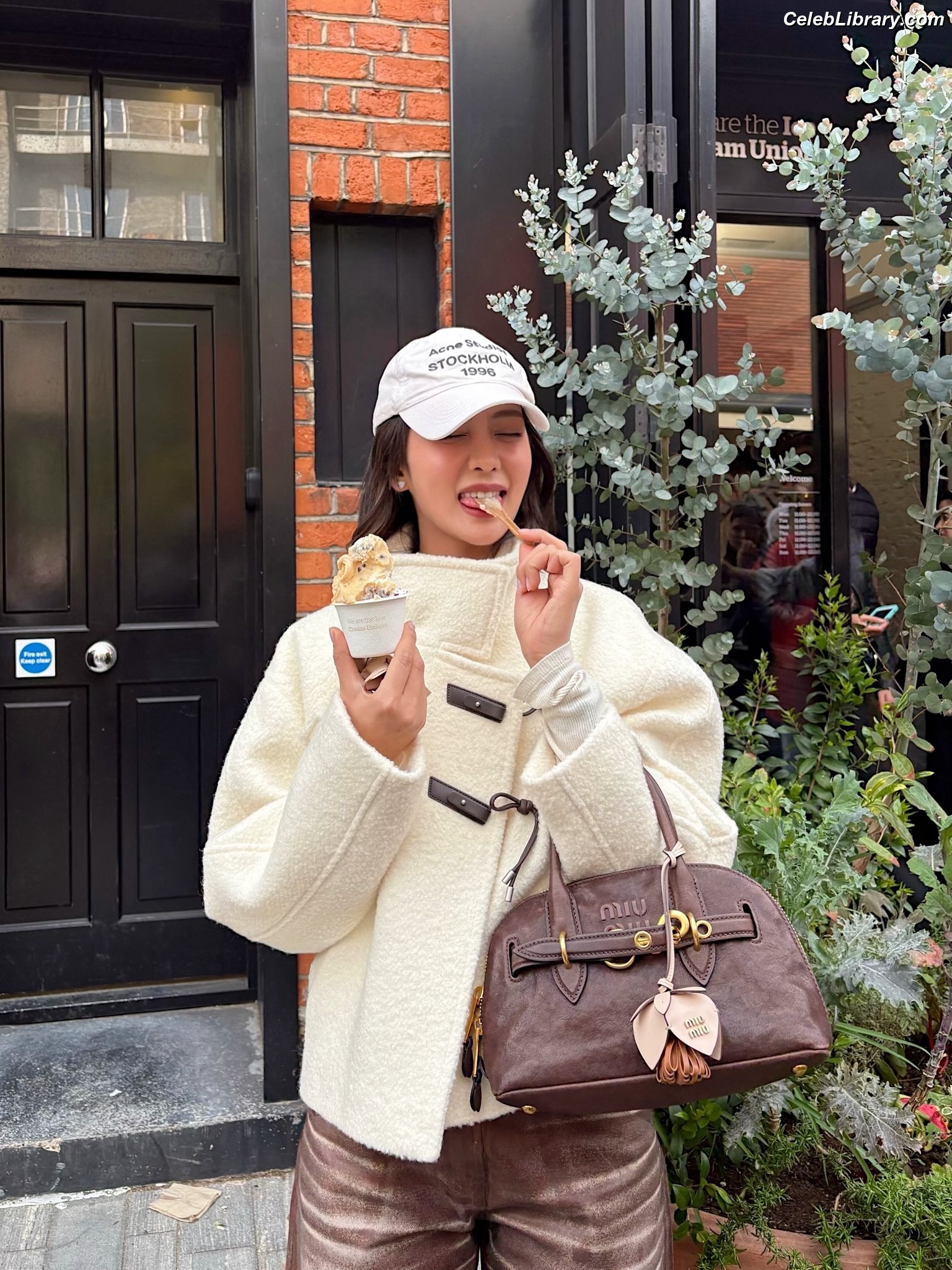 Minnie ((G)I-DLE) photo 11 of 773