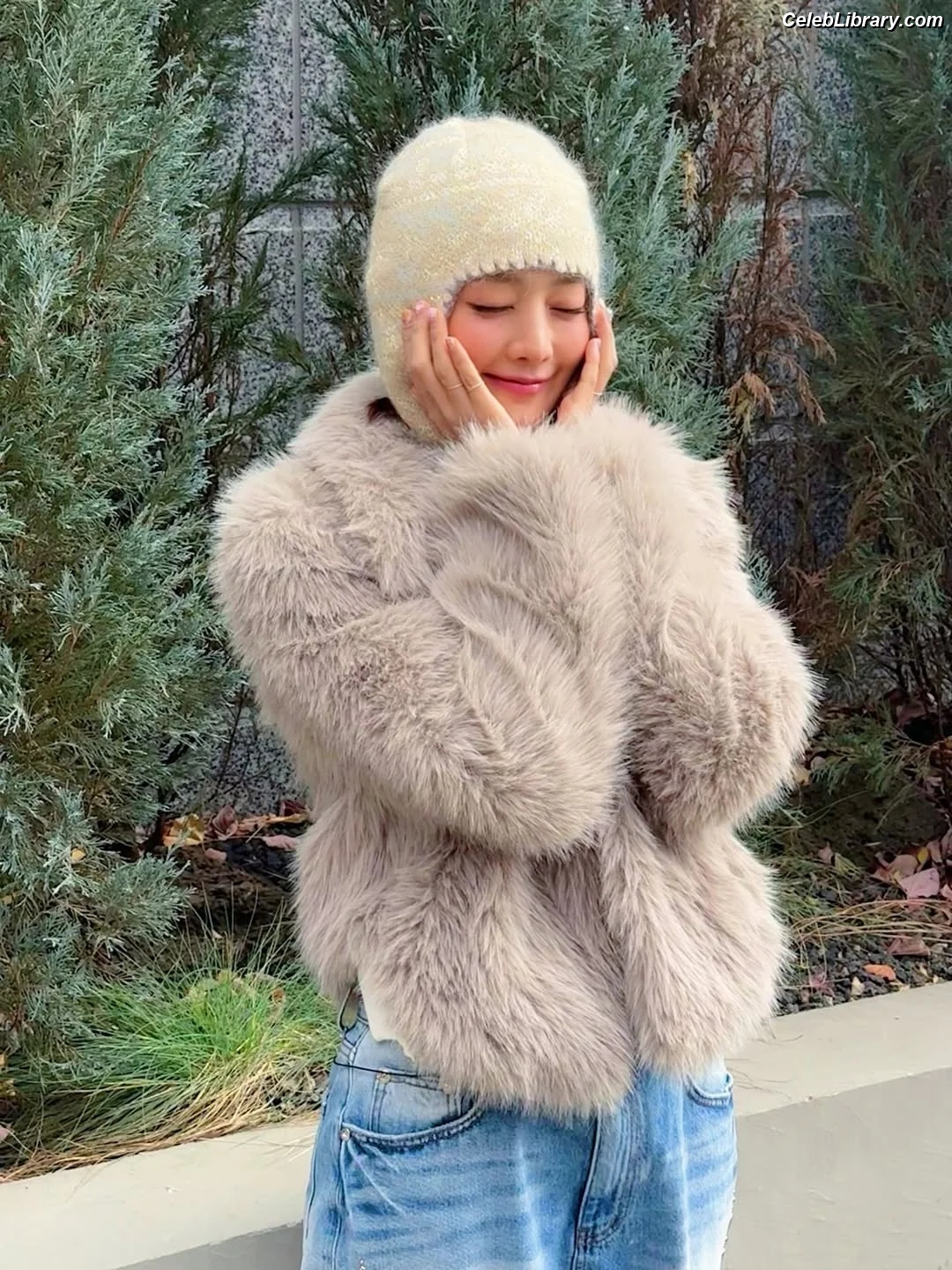 Minnie ((G)I-DLE) photo 8 of 773