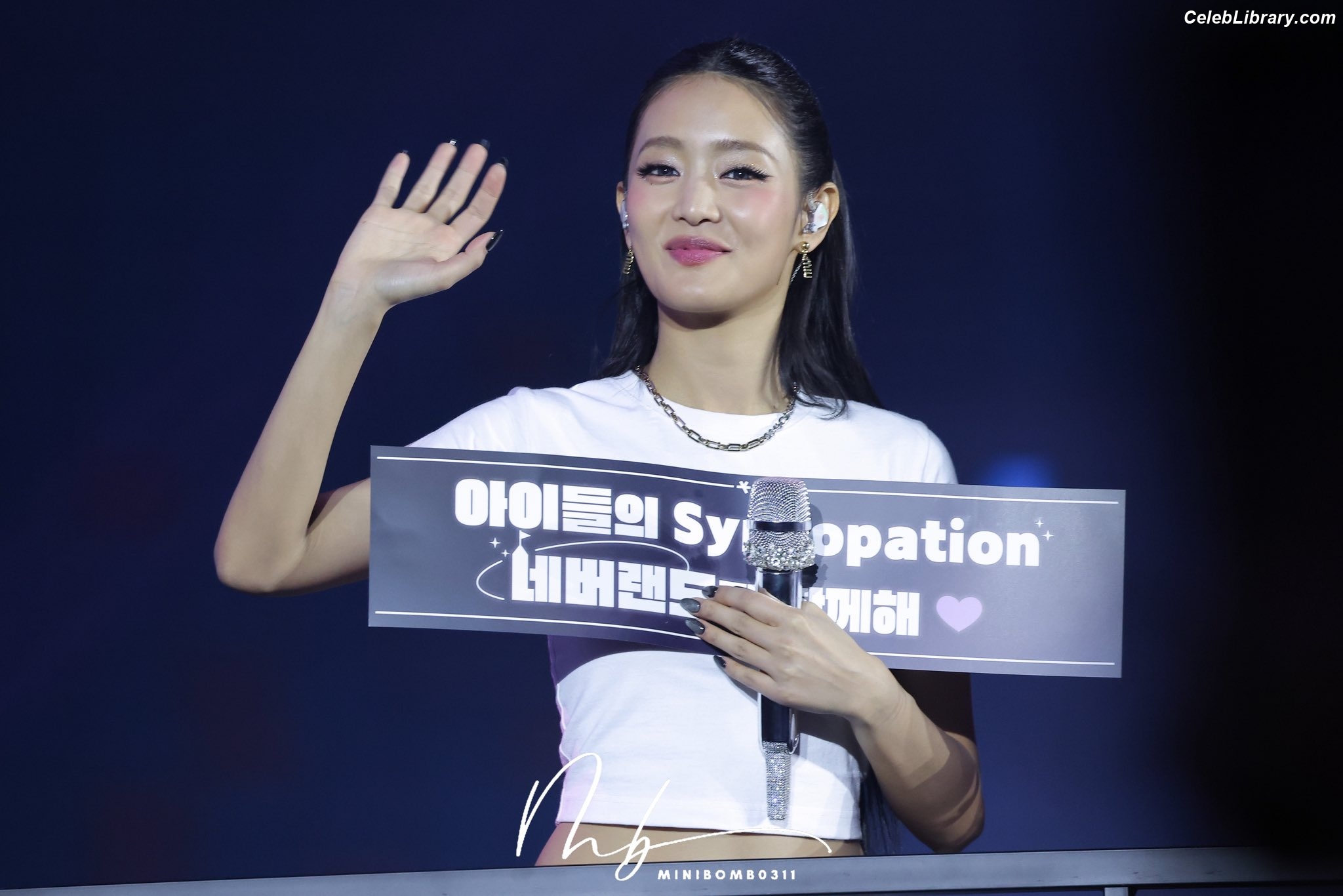 Minnie ((G)I-DLE) photo 9 of 773