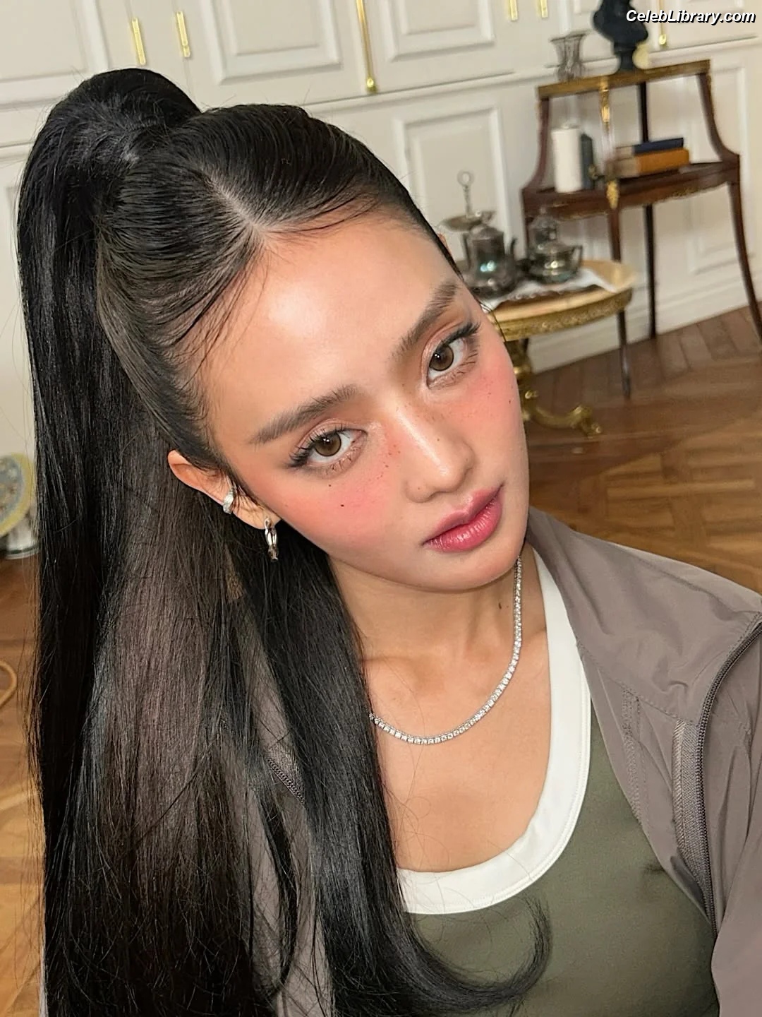 Minnie ((G)I-DLE) photo 7 of 773