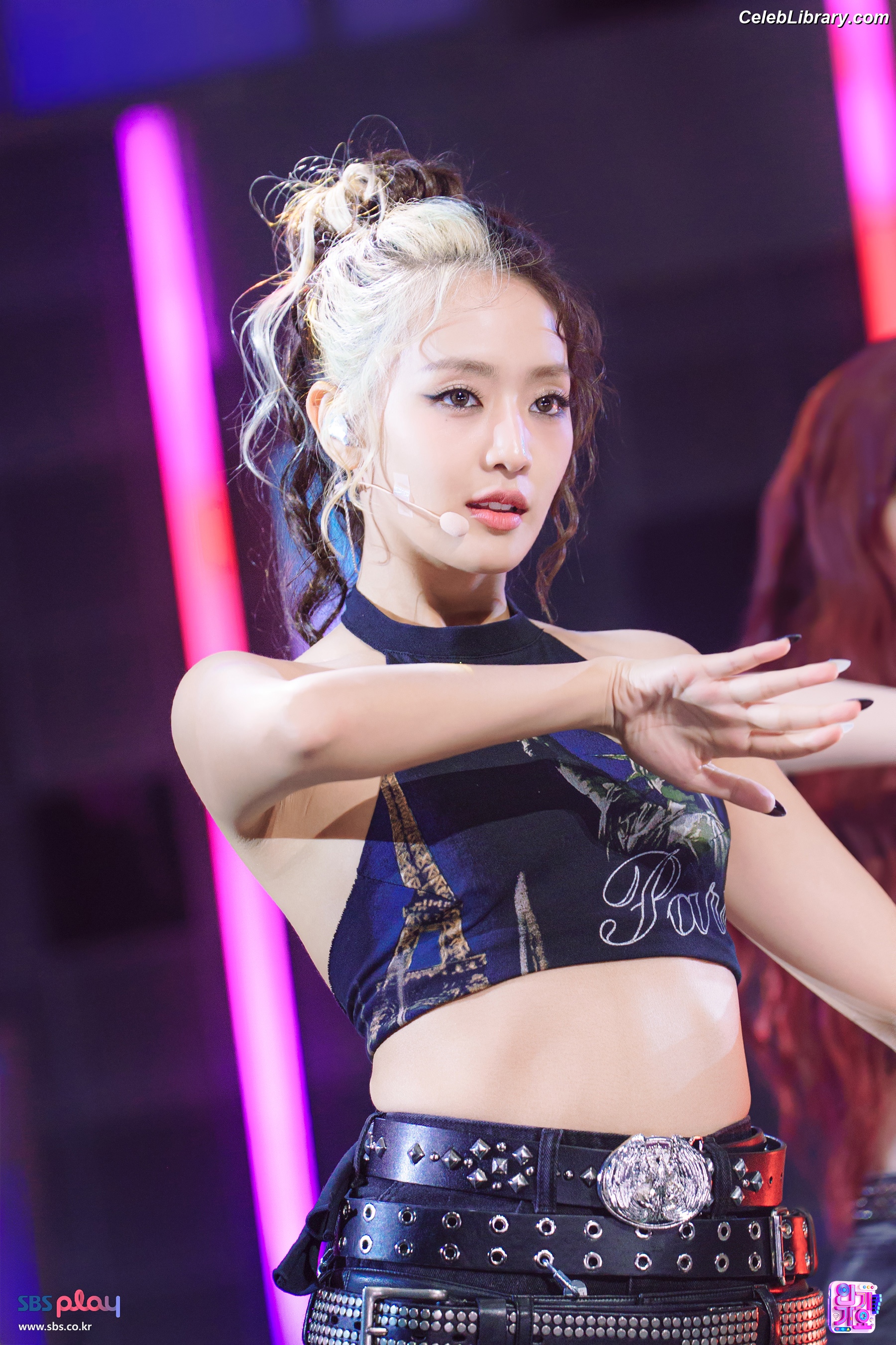 Minnie ((G)I-DLE) photo 10 of 773