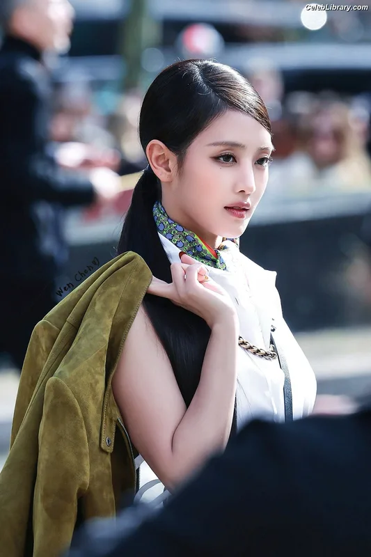 Minnie ((G)I-DLE) photo 3 of 773