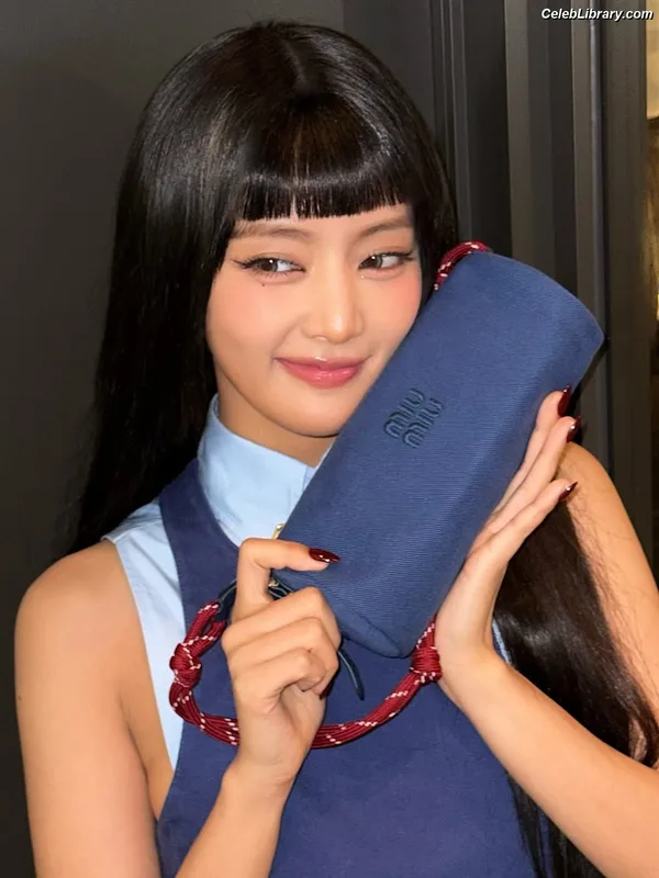 Minnie ((G)I-DLE) photo 24 of 773
