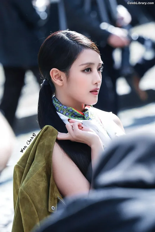 Minnie ((G)I-DLE) photo 1 of 773