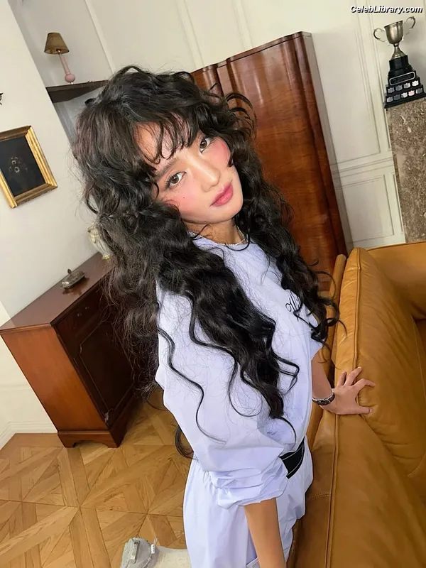 Minnie ((G)I-DLE) photo 5 of 773