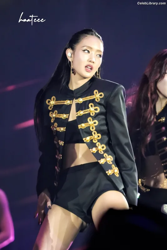 Minnie ((G)I-DLE) photo 16 of 773